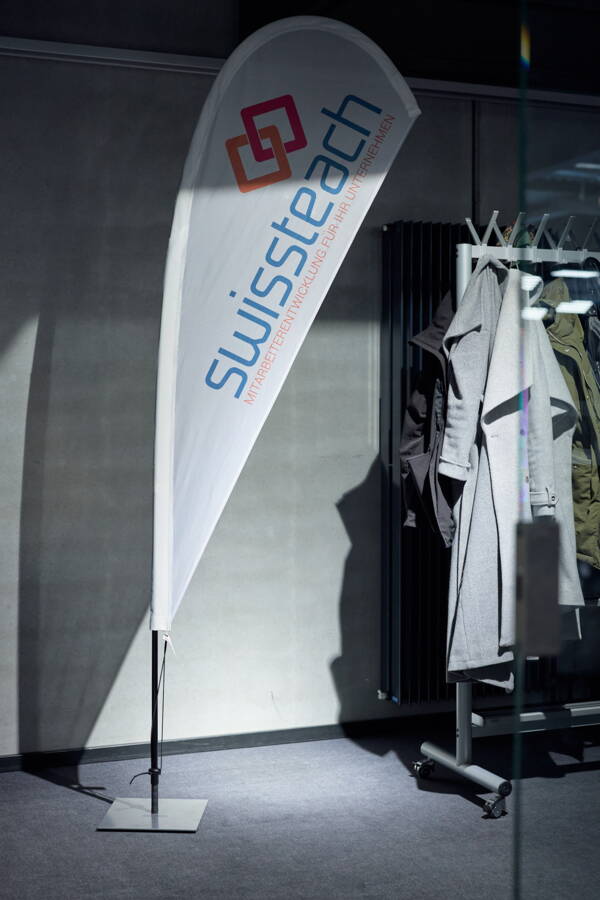 Zoom: 260324192211_srgb_2500px.jpg