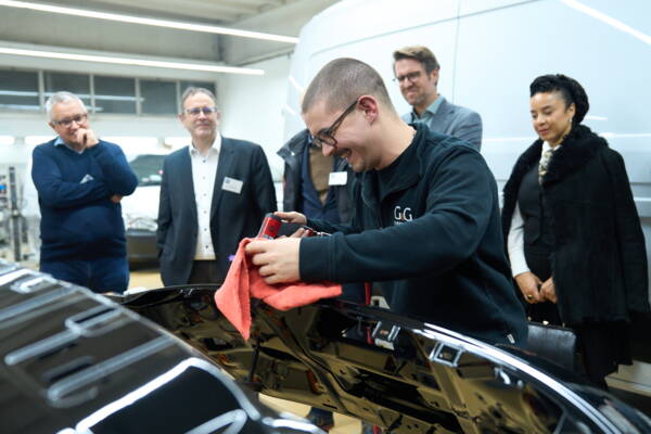 Zoom: 251112185746a_srgb_2500px.jpg